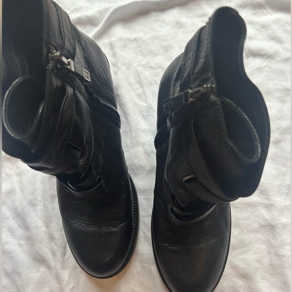 Alberto Fermani black leather boots size 39 - Picture 3 of 8